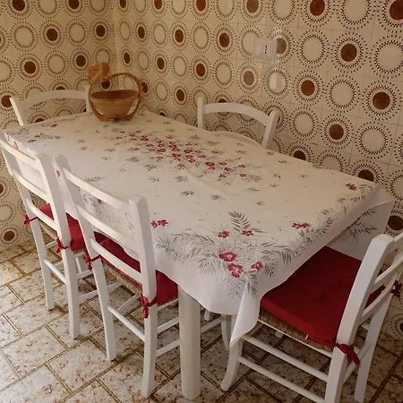 L'edera فندق مبيت وإفطار